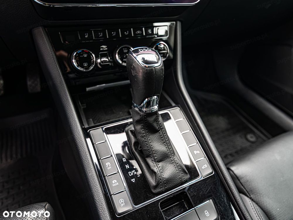 Skoda Superb 2.0 TSI 4x4 L&K DSG - 23
