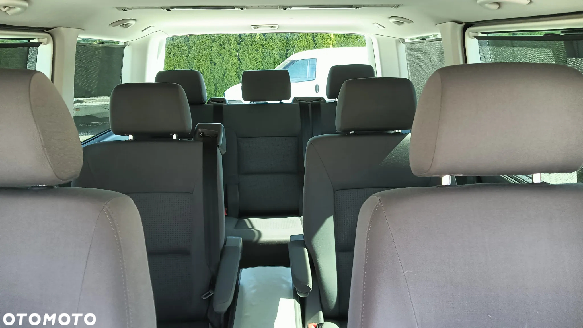 Volkswagen Multivan - 18