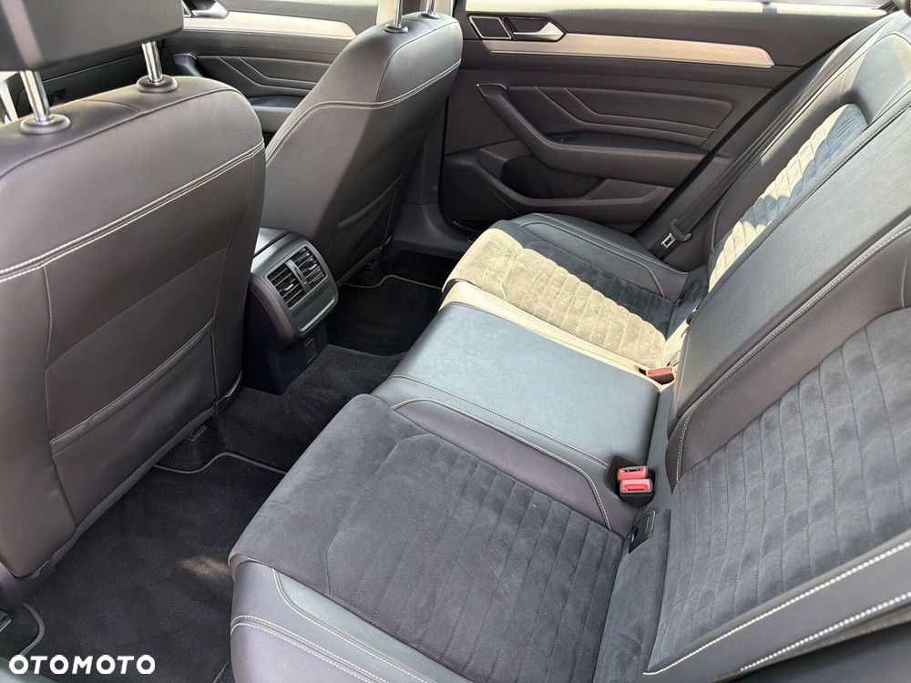 Volkswagen Passat 1.5 TSI EVO Elegance DSG - 33