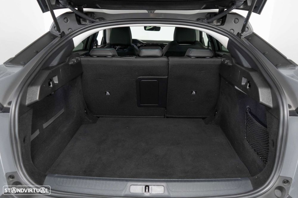 Peugeot 408 1.2 Hybrid Allure e-DCS6 - 18