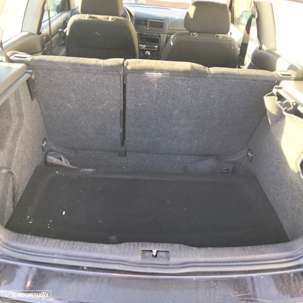 VW Golf - 9