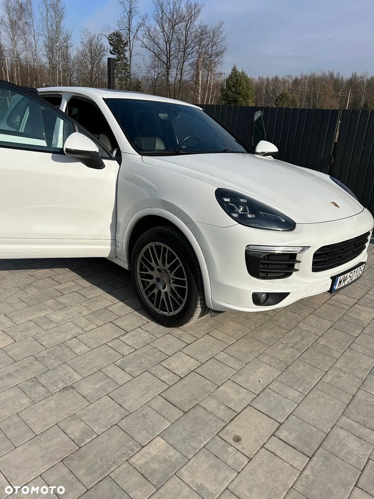 Porsche Cayenne Platinum Edition - 18
