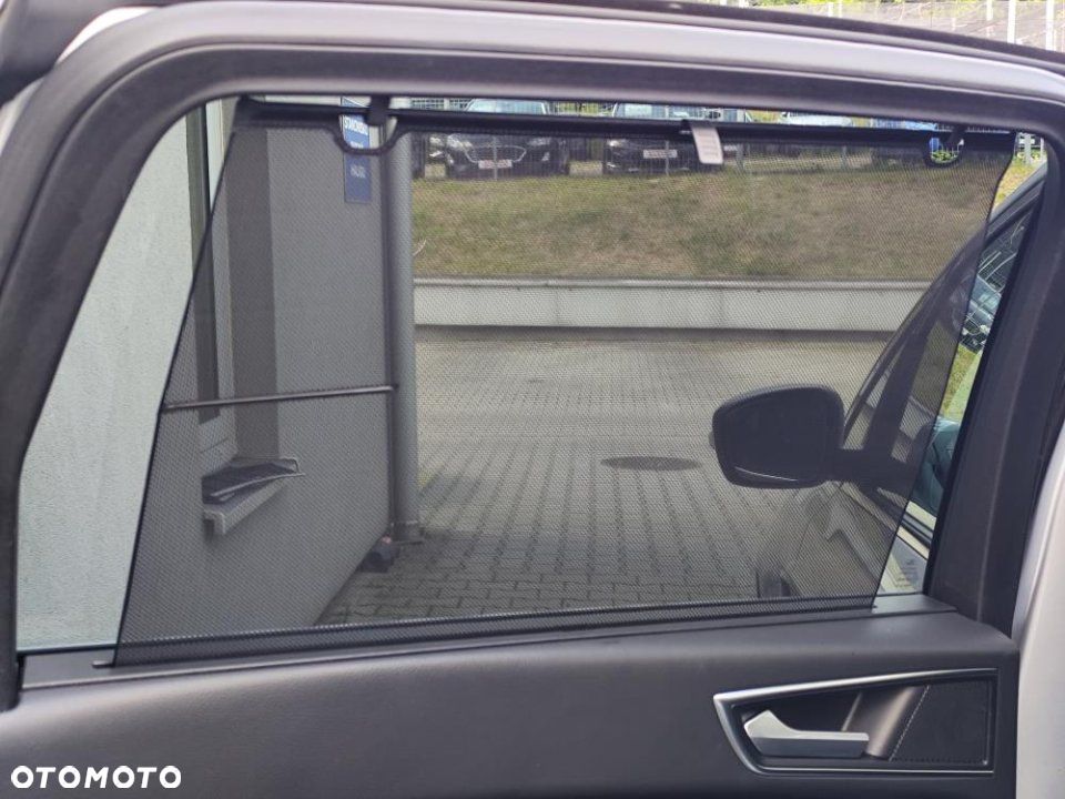 Ford S-Max - 38