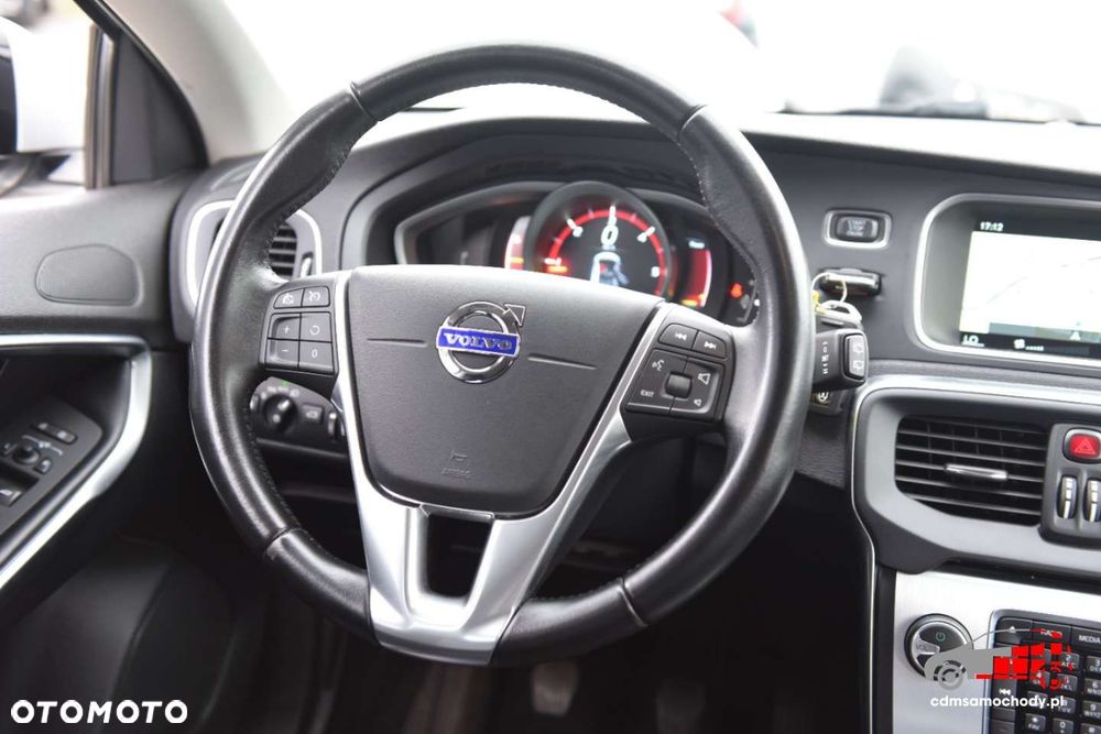 Volvo V40 - 24