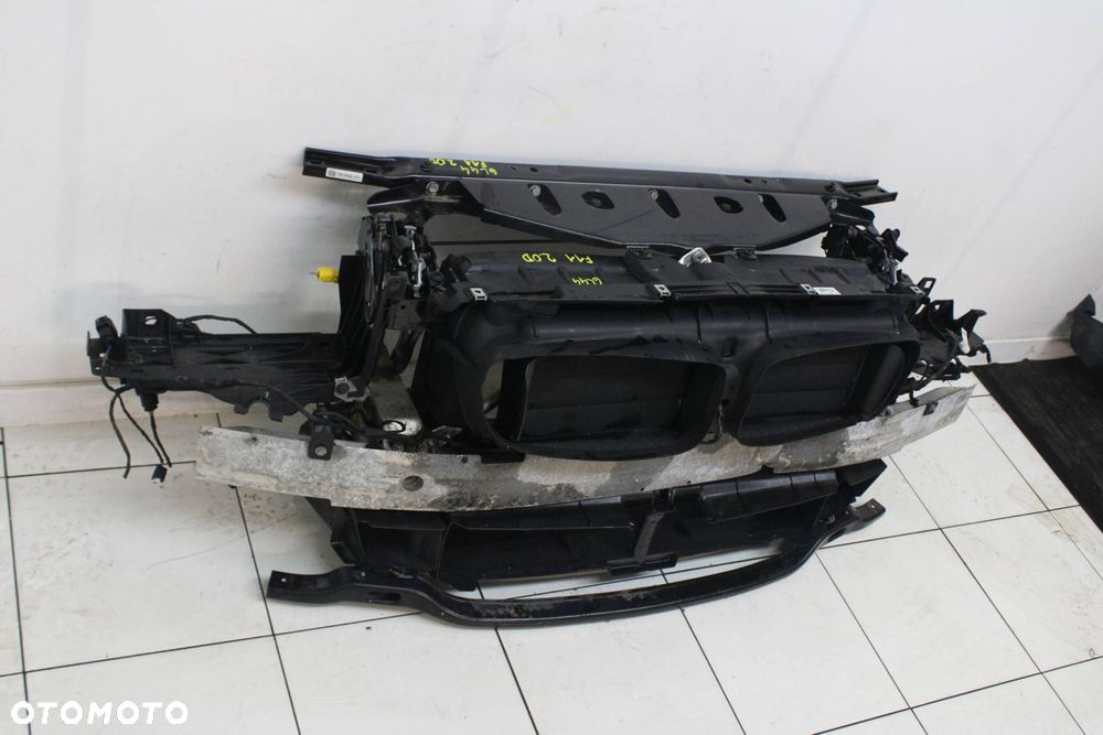 BMW 5 F10 F11 2009R- PAS PRZÓD PRZEDNI ŻALUZJA ROLETA BELKA - 2