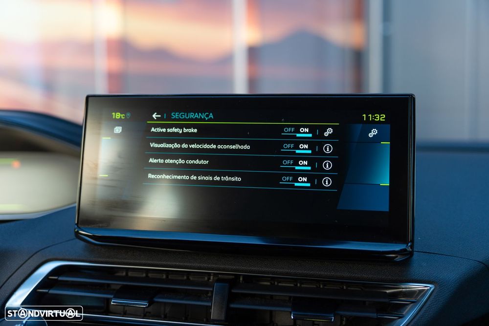 Peugeot 3008 1.6 Hybrid Allure e-EAT8 - 15