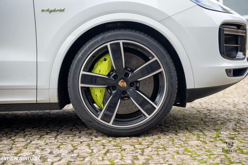 Porsche Cayenne Coupé Turbo S E-Hybrid - 41