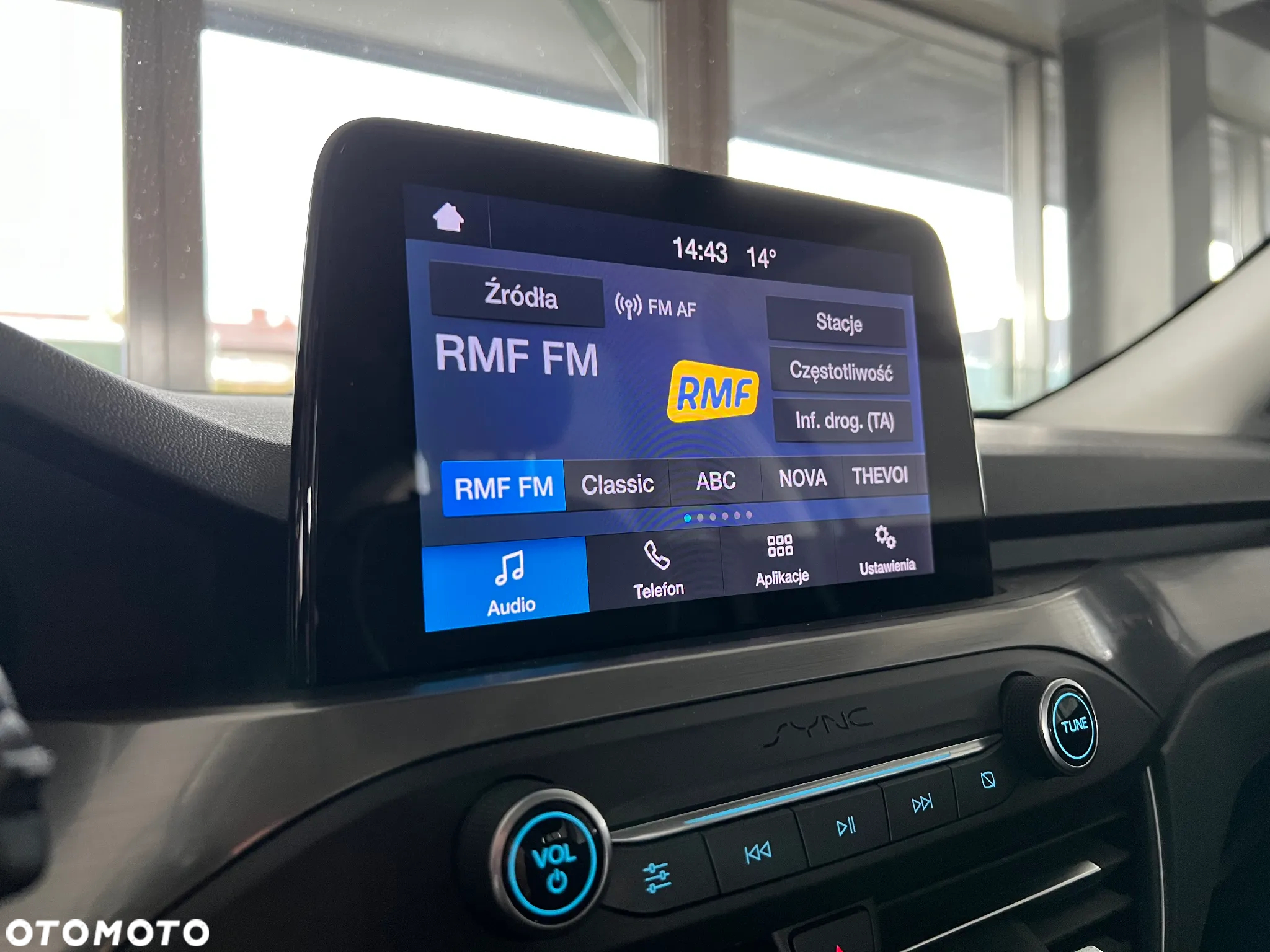 Ford Focus 1.0 EcoBoost Titanium Business - 26