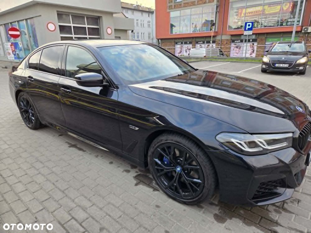 BMW Seria 5 530e xDrive M Sport sport - 2