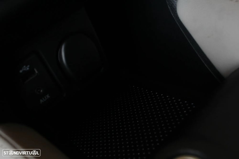 Nissan Micra 0.9 IG-T Tekna Orange Vibes S/S - 47