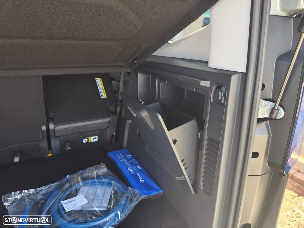 Ford Tourneo Courier 54 kWh Titanium - 14