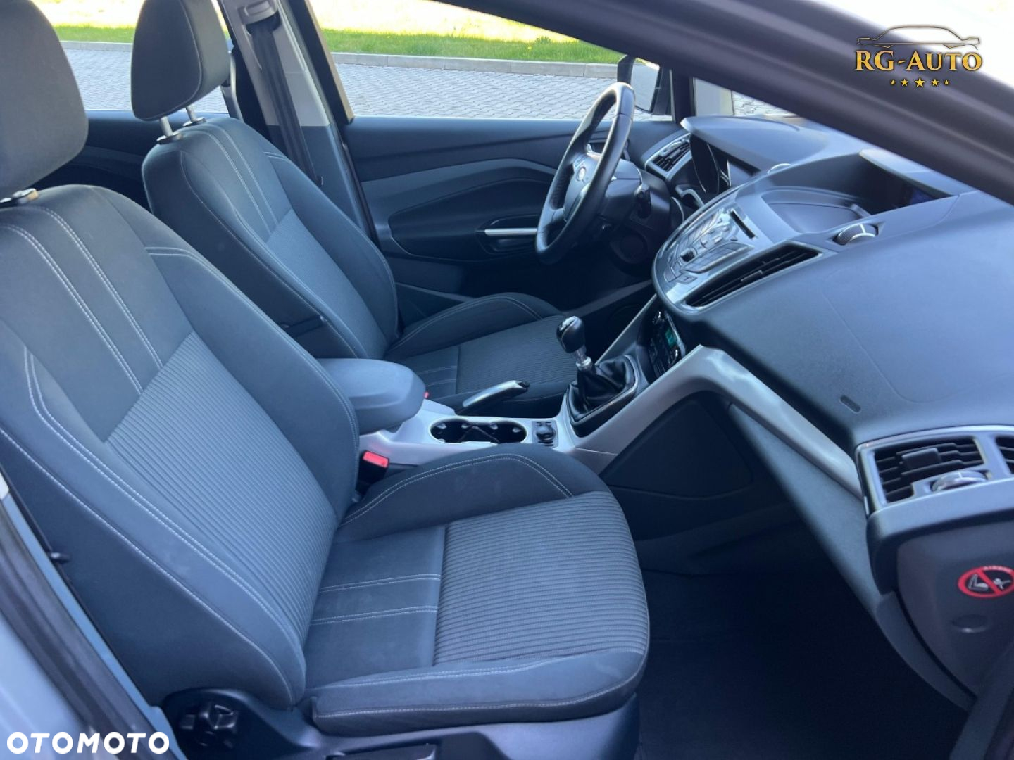 Ford Grand C-MAX - 26