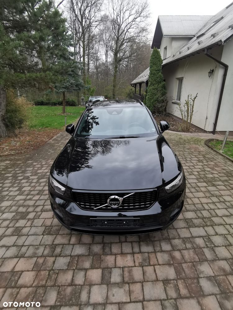 Volvo XC 40 D4 AWD Geartronic R-Design - 2
