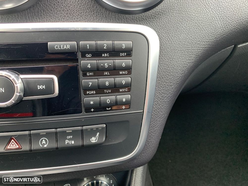 Mercedes-Benz A 180 d AMG Line - 40