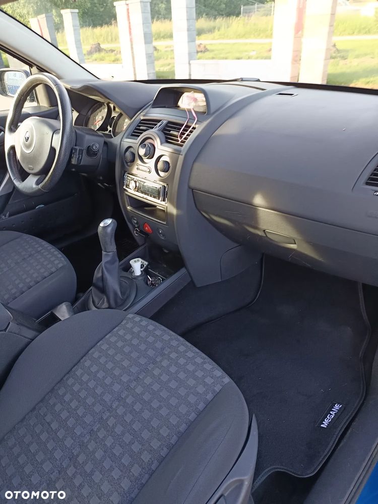Renault Megane 1.6 Exception - 20