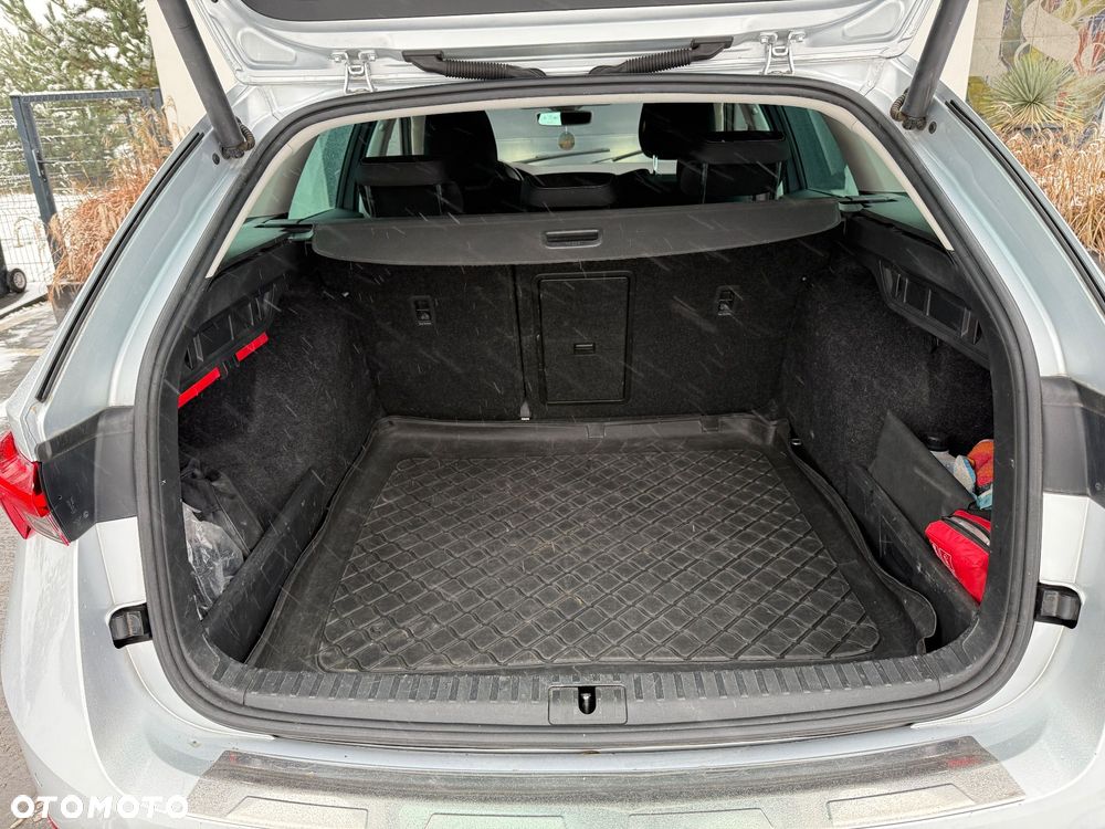 Skoda Octavia 2.0 TDI SCR Style DSG - 8