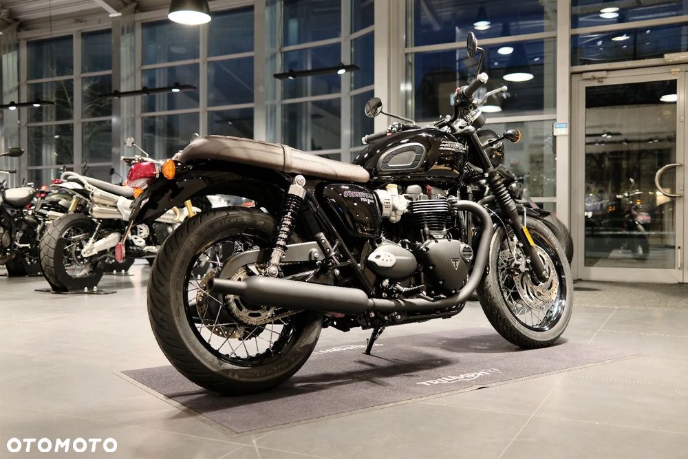 Triumph Bonneville - 7