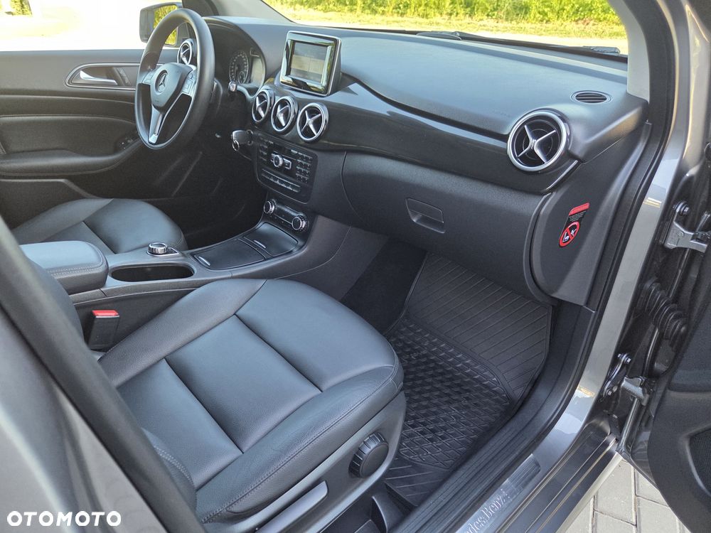 Mercedes-Benz Klasa B 180 7G-DCT - 9