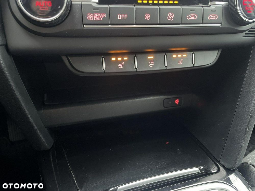 Kia XCeed - 21