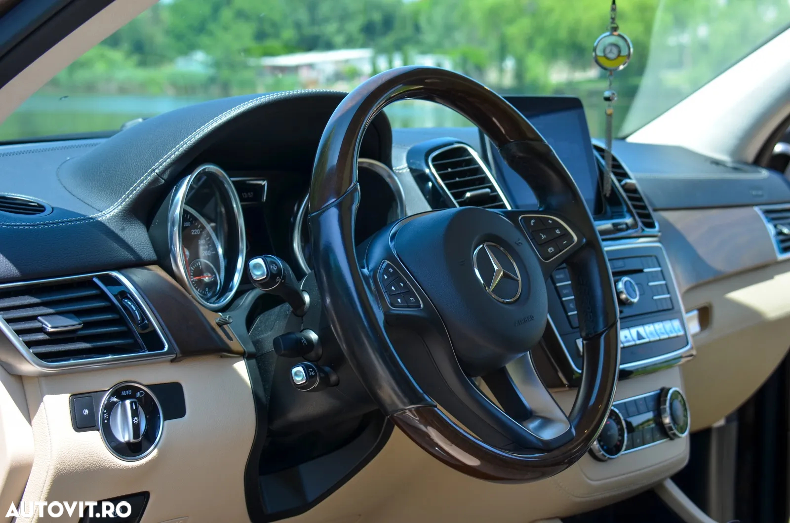 Mercedes-Benz GLE Coupe 350 d 4MATIC - 15