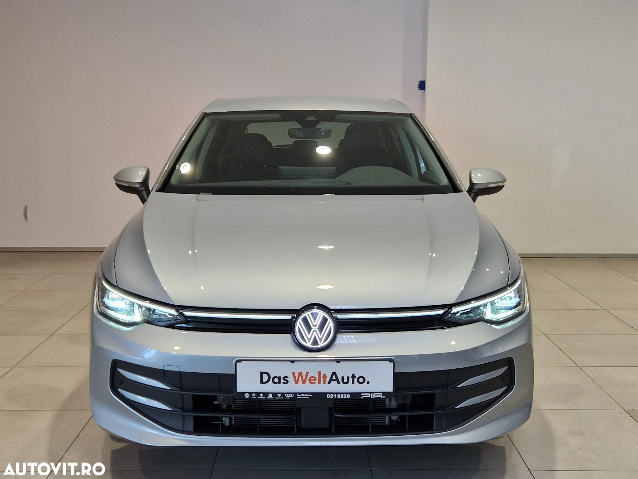 Volkswagen Golf 1.5 eTSI DSG MHEV Advanced - 4