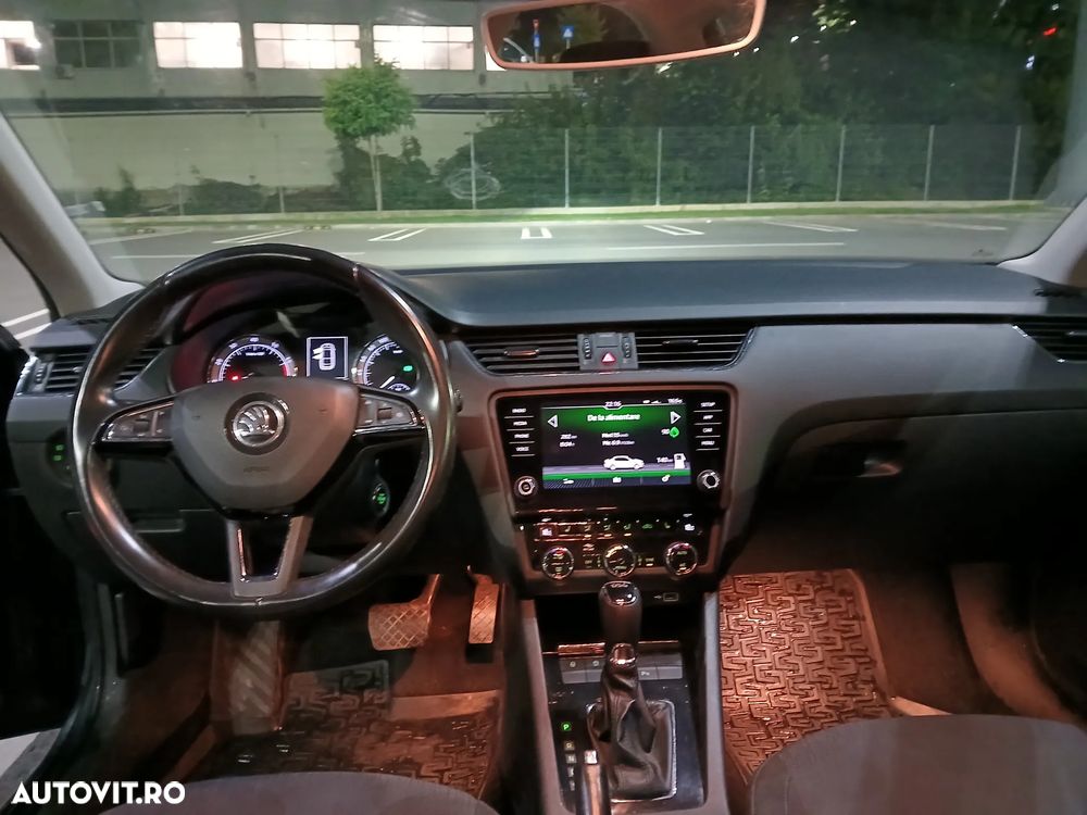 Skoda Octavia 2.0 TSI DSG Style - 6