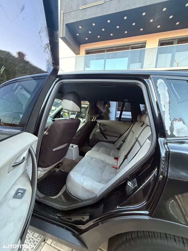 BMW X3 2.5i - 6