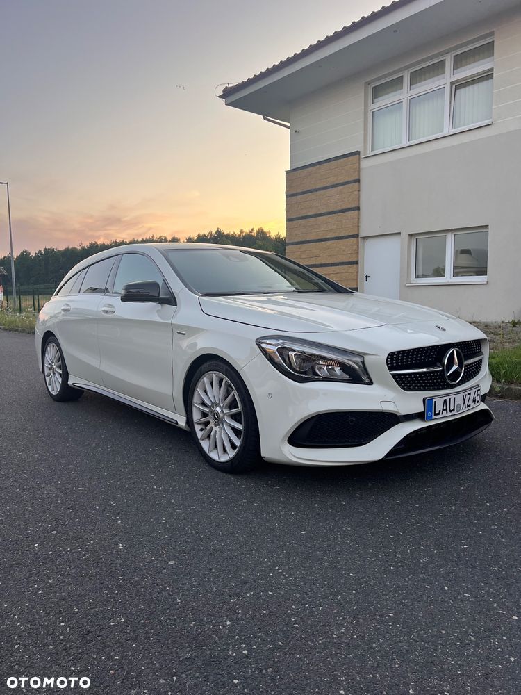 Mercedes-Benz CLA 250 4-Matic AMG Line - 10