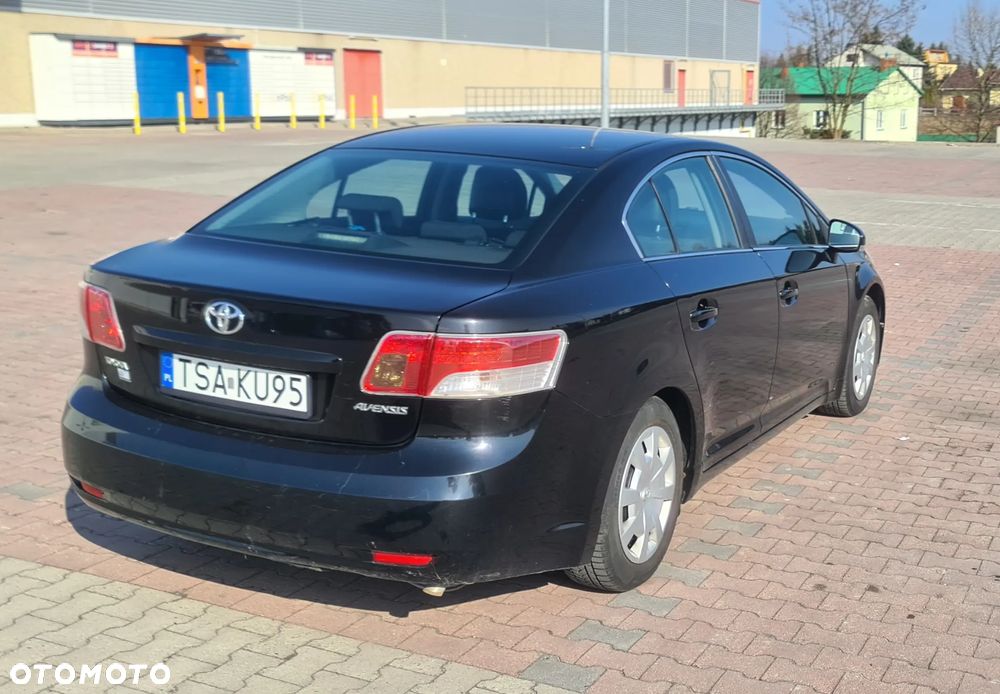 Toyota Avensis 1.6 Luna - 3