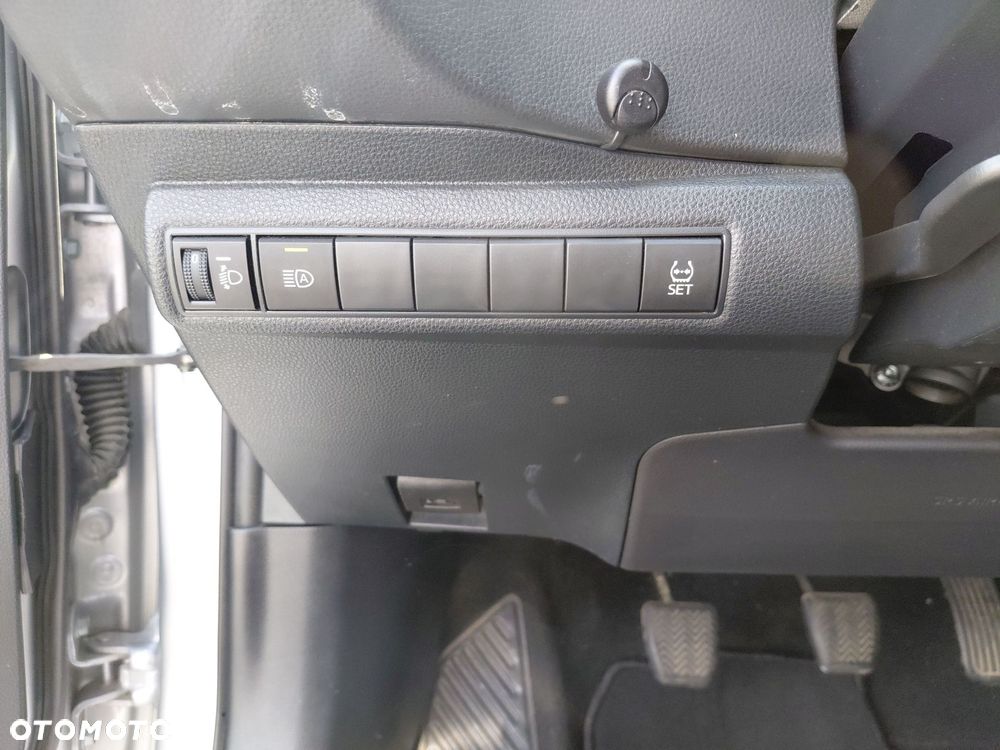 Toyota Corolla - 21