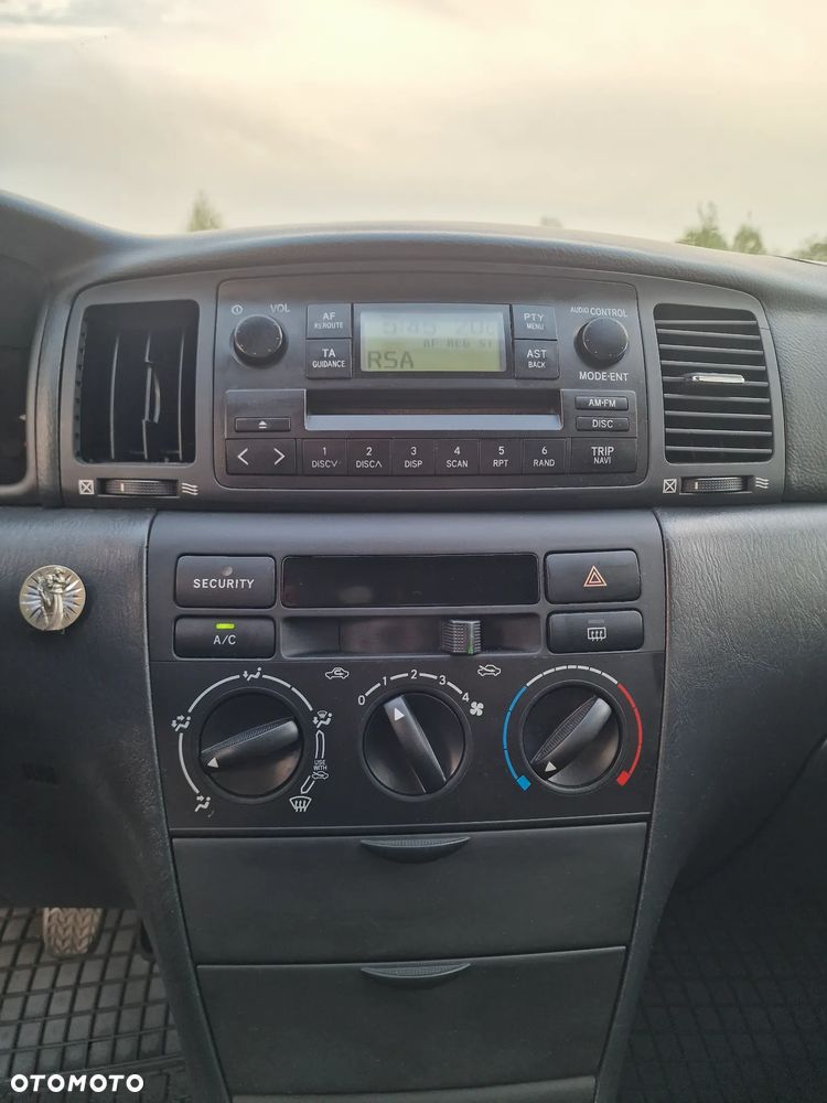 Toyota Corolla 1.4 VVT-i Terra - 16