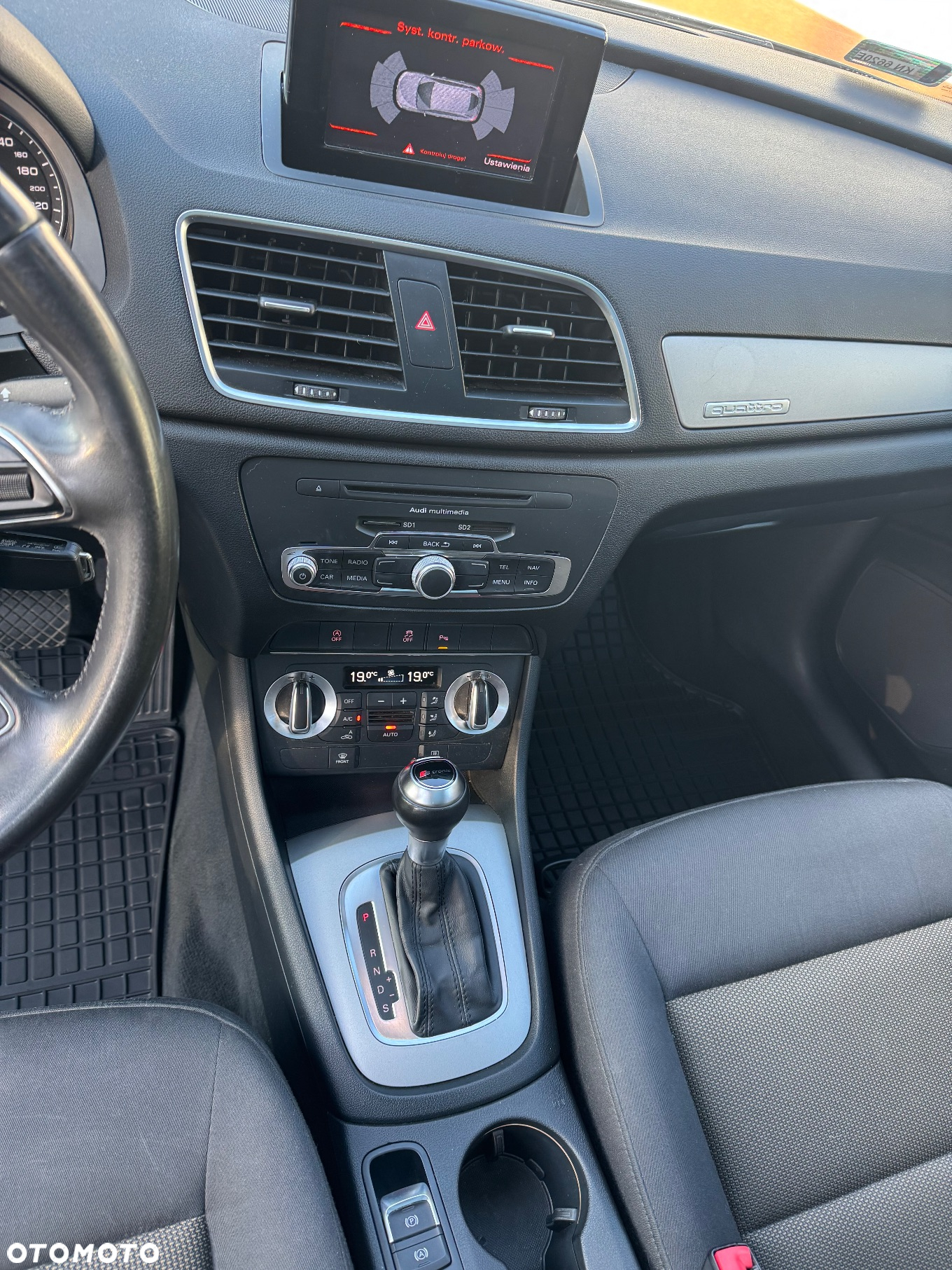 Audi Q3 2.0 TDI Quattro Edycja Specjalna S tronic - 16