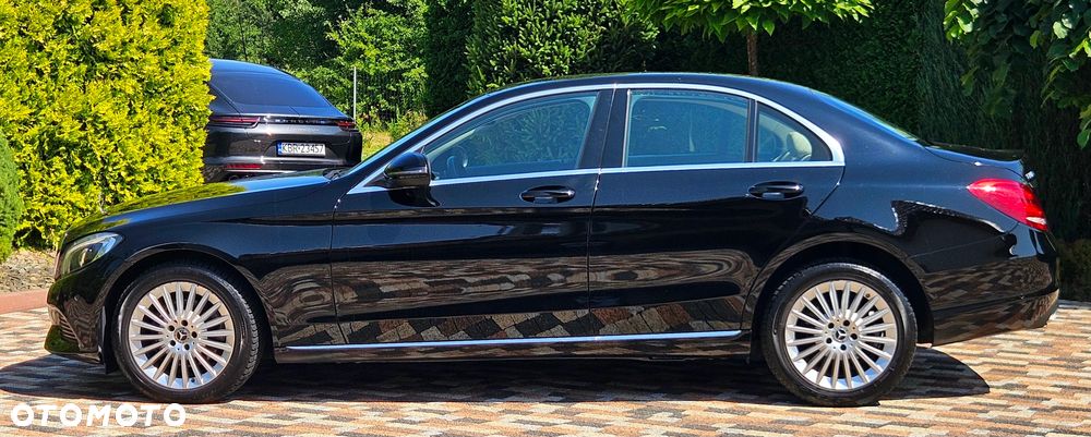 Mercedes-Benz Klasa C 200 4-Matic 9G-TRONIC - 10