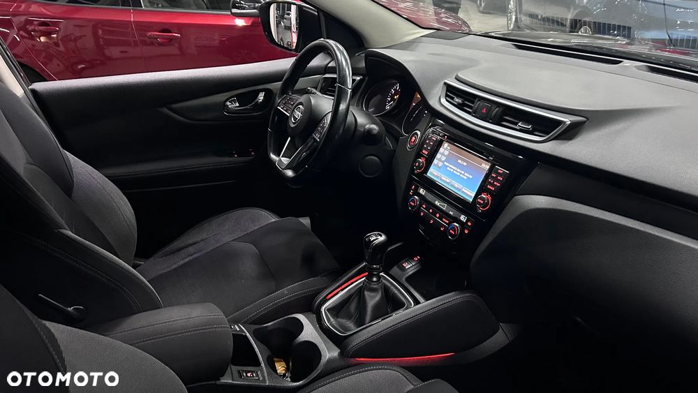 Nissan Qashqai 1.2 DIG-T N-Connecta EU6 - 6