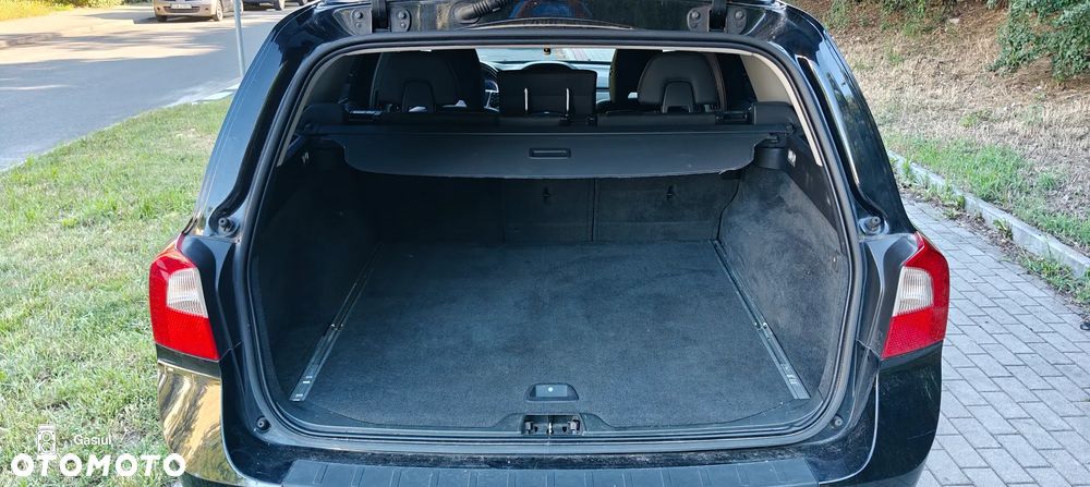 Volvo V70 D2 Summum - 14