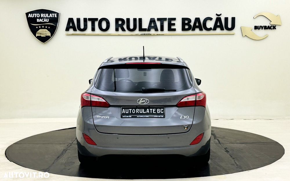 Hyundai i30 - 11