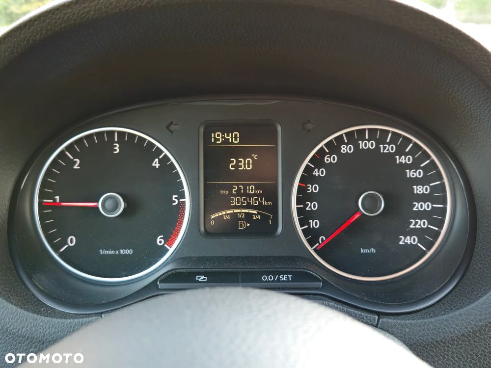 Volkswagen Polo 1.6 TDI Comfortline - 28