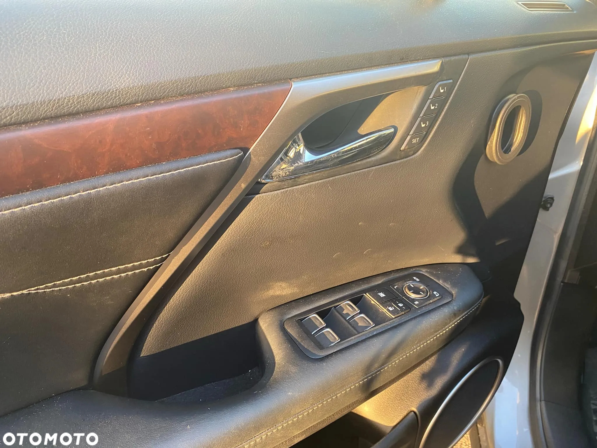 Lexus RX - 11