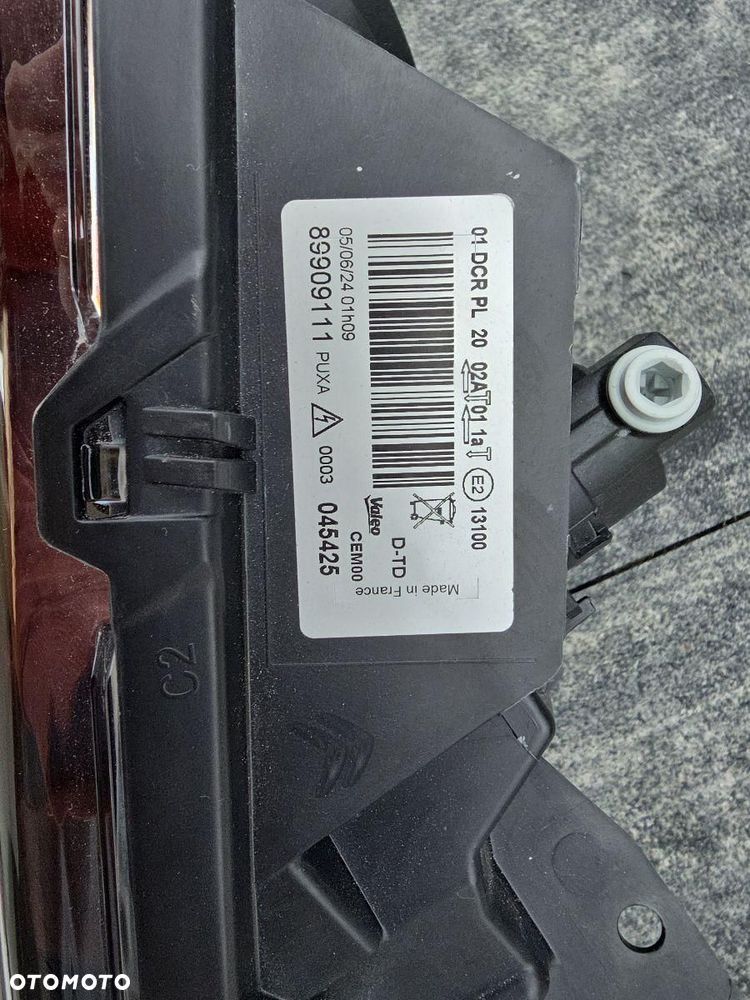 CITROEN DS3 LIFT Lampa prawa przód Bi-Xenon Dynamic Led 89909111 - 9