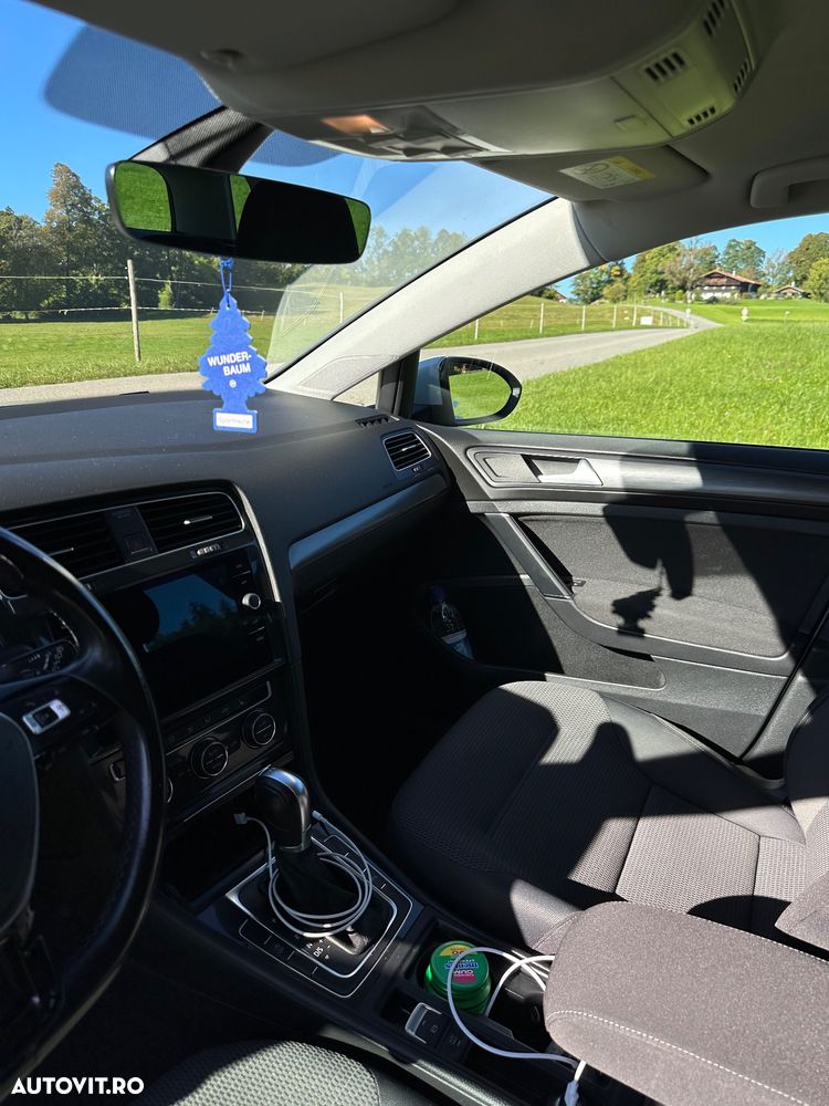 Volkswagen Golf 1.6 TDI DSG Comfortline - 4