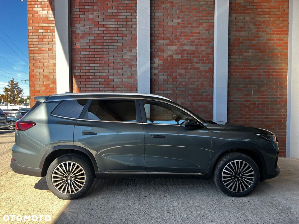 Chery Tiggo 8 1.6 T-GDI Comfort DCT - 8