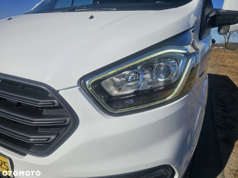 Ford Transit Custom - 12