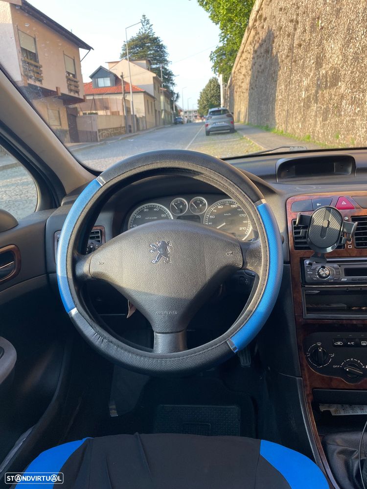 Peugeot 307 1.4 XR - 1