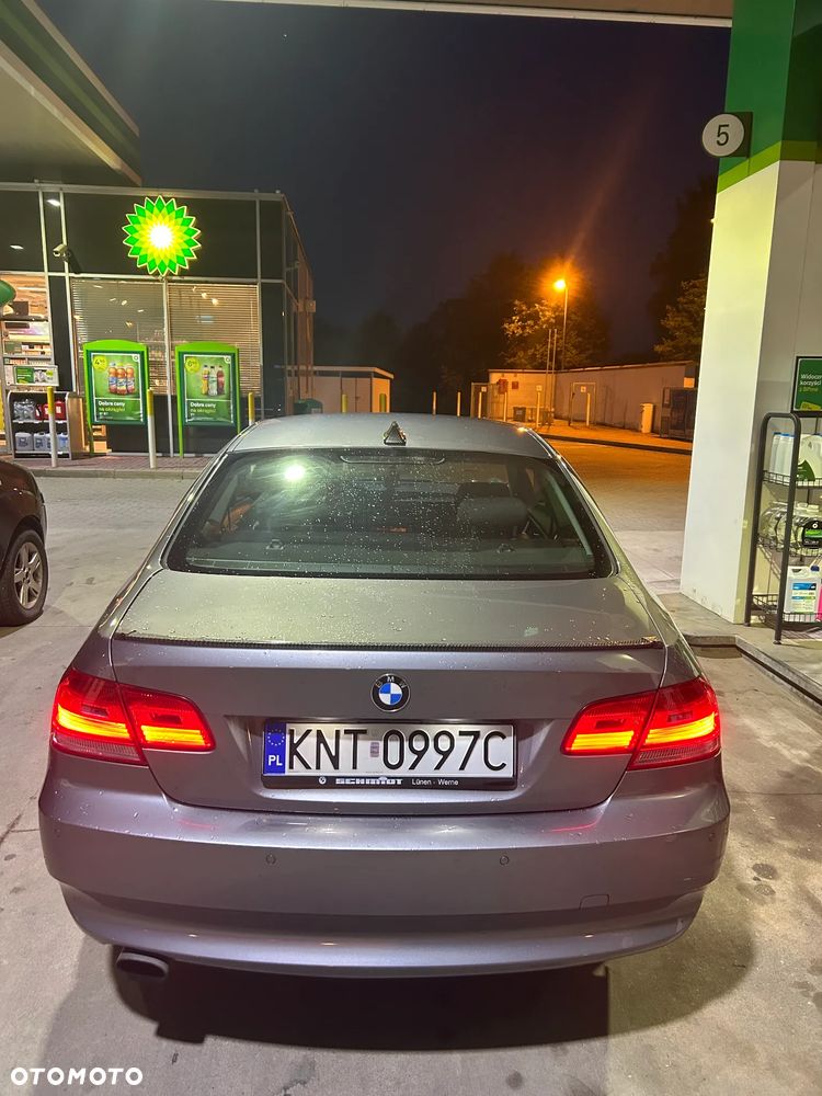 BMW Seria 3 320i - 3