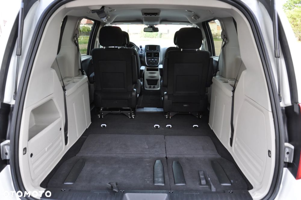 Dodge Grand Caravan 3.6 Express - 37