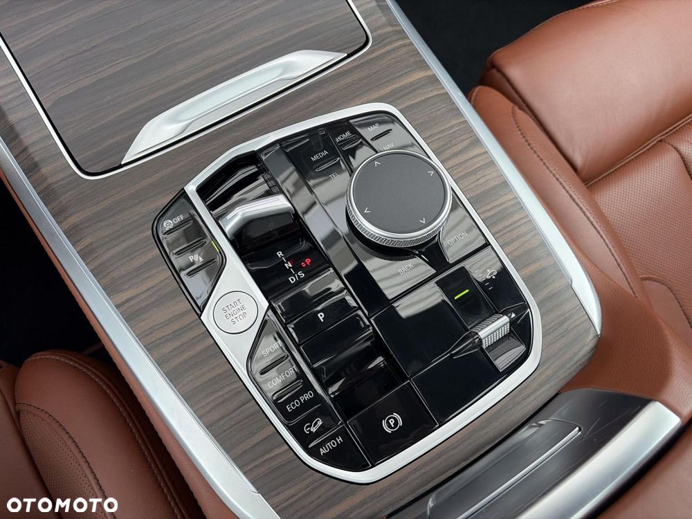BMW X7 - 13