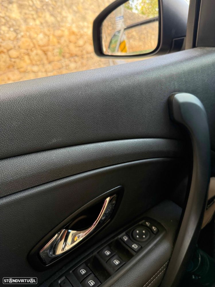 Renault Mégane 1.5 dCi Bose Edition - 11