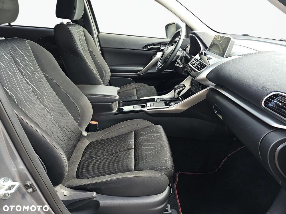 Mitsubishi Eclipse Cross - 14