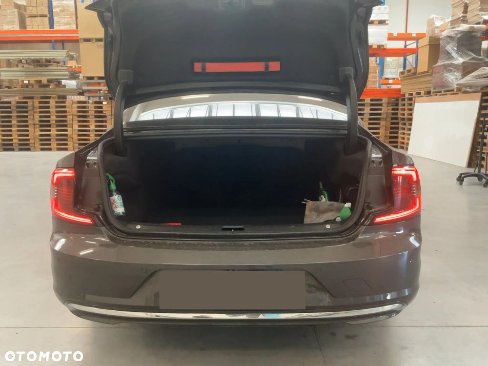 Volvo S90 T8 AWD Plug-In Hybrid Plus Bright - 24
