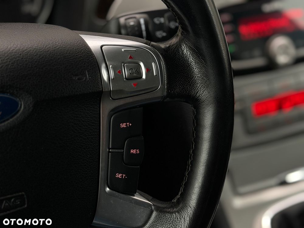 Ford Galaxy 2.0 TDCi Titanium - 18